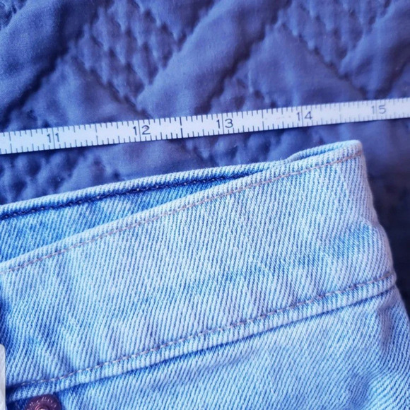 💚5/$25  MODERN AMERICAN West Side Denim Jean Shorts Size 6 (27) - Picture 15 of 15